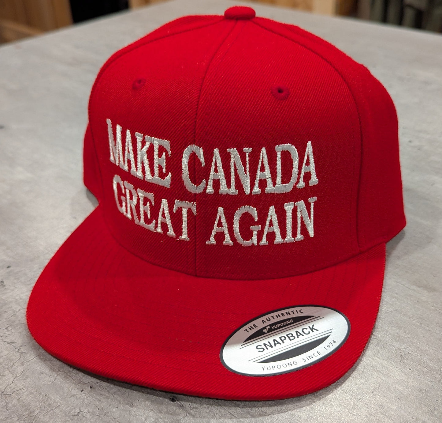 Make Canada Great Again (Flat Brim) 2 Colours